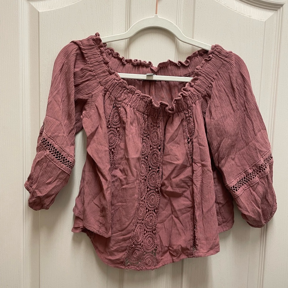 American Eagle Mauve Off-Shoulder Top